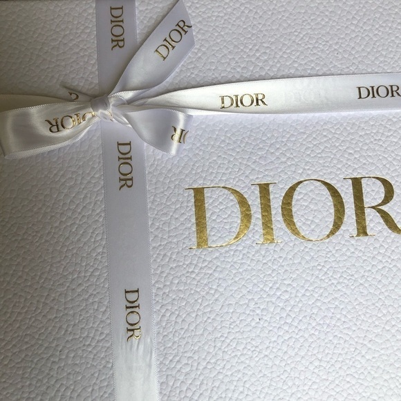 Dior White Empty Rectangle Gift Box Paper White Logo Ribbon Holiday Gift - Picture 6 of 16